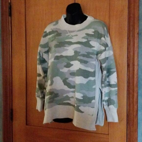 aerie Tops - Aerie Women Sweatshirt Pullover Camo Crewneck Relaxed Stretch Preppy S…
